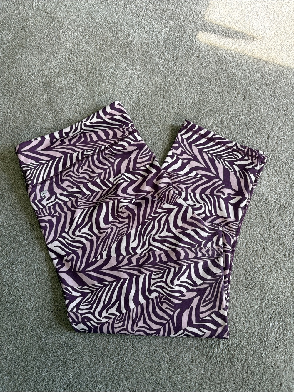 Fabletics Purple & White Zebra-Print Leggings XL, (163)